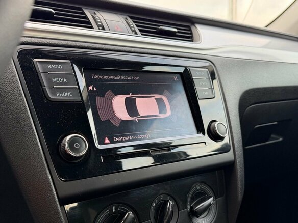 2019 Skoda Rapid I Рестайлинг, белый, 1270000 рублей - вид 10