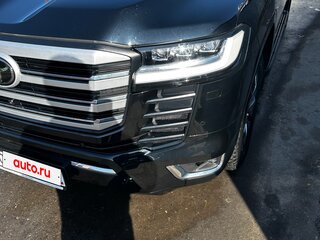 2023 Toyota Land Cruiser 300 Series, чёрный, 12800000 рублей, вид 2
