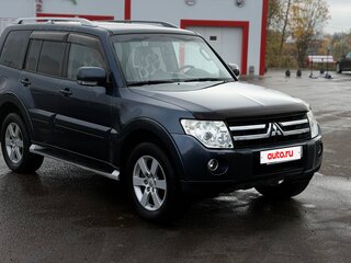 2008 Mitsubishi Pajero IV, серый, 2250000 рублей, вид 4