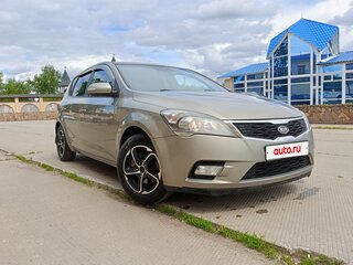 2010 Kia Ceed I Рестайлинг, серебристый, 720000 рублей, вид 2