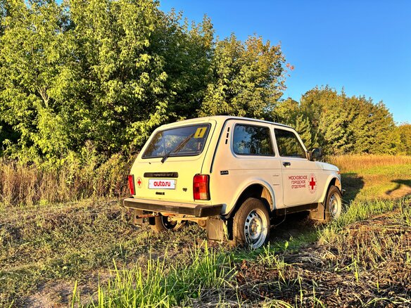 1996 Lada (ВАЗ) 2121 (4x4) I Рестайлинг, белый, 330000 рублей - вид 3