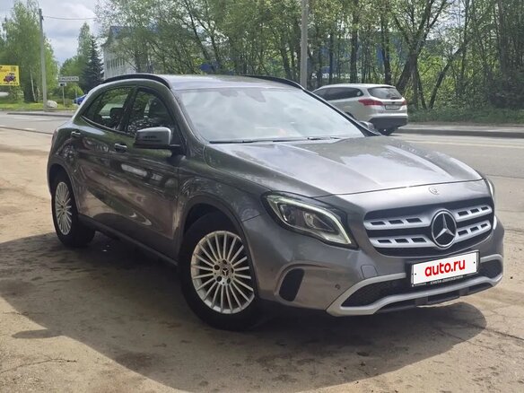 2019 Mercedes-Benz GLA 200 I (X156) Рестайлинг, серый, 3143000 рублей - вид 2