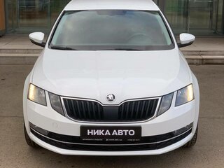 2017 Skoda Octavia III (A7) Рестайлинг, белый, 1325000 рублей, вид 2