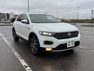 2021 Volkswagen T-Roc I (China Market), белый, 2300000 рублей, вид 2