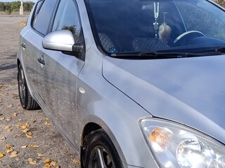 2007 Kia Ceed I, серебристый, 430000 рублей, вид 4