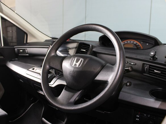 2010 Honda Freed I, белый - вид 6