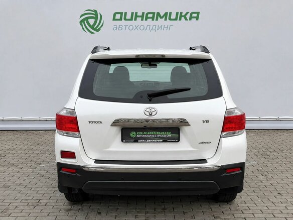 2010 Toyota Highlander II (XU40) Рестайлинг, белый, 1690000 рублей - вид 5
