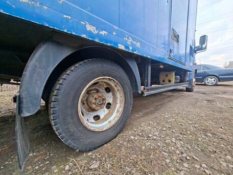 2002 Mercedes-Benz Vario, синий, 1300000 рублей, вид 4