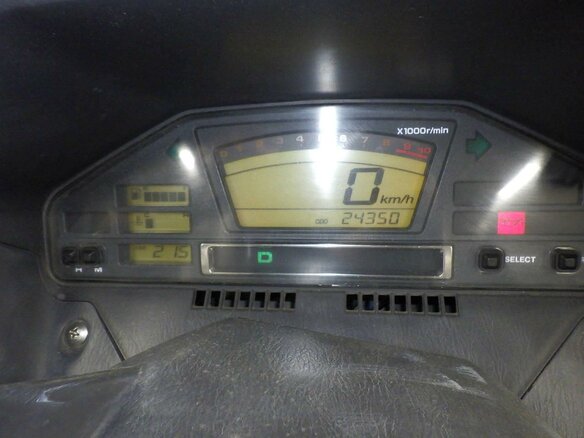 2003 Suzuki Burgman (SkyWave) 650, серебристый, 377000 рублей - вид 6