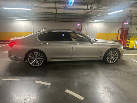 2021 BMW 7 серии Long 730Ld xDrive VI (G11/G12) Рестайлинг, серый, 7100000 рублей, вид 2