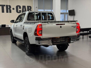 2025 Toyota Hilux VIII Рестайлинг 2, белый, 6950000 рублей, вид 2