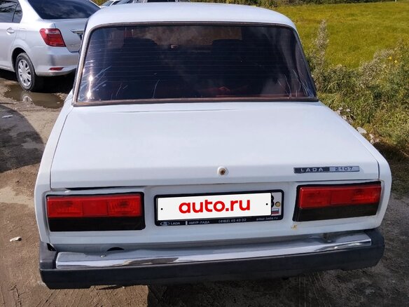 2008 Lada (ВАЗ) 2107, белый, 160000 рублей - вид 1