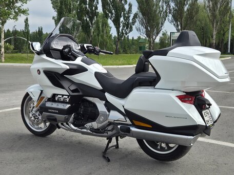 2023 Honda GL 1800 Gold Wing, белый, 3100000 рублей, вид 5