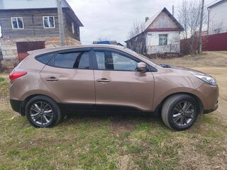 2014 Hyundai ix35 I Рестайлинг, коричневый, 1499999 рублей, вид 4