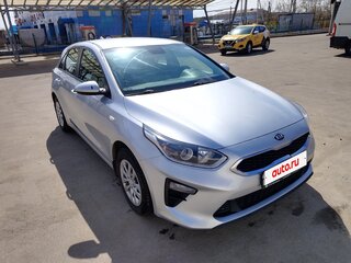2018 Kia Ceed III, серебристый, 1200000 рублей, вид 1