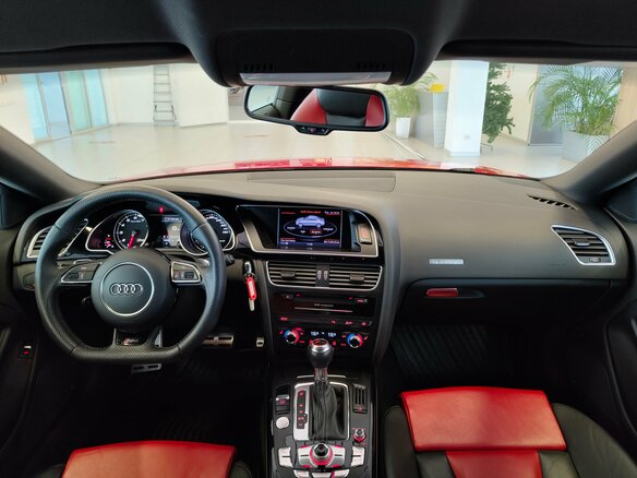 2012 Audi RS 5 I (8T) Рестайлинг, красный, 3100000 рублей - вид 11