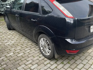 2010 Ford Focus II Рестайлинг, чёрный, 650000 рублей, вид 2