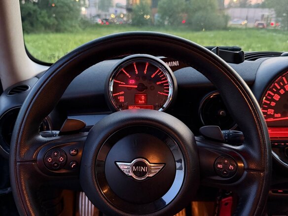 2007 Mini Hatch Cooper S II (R56), зелёный, 1050000 рублей - вид 12