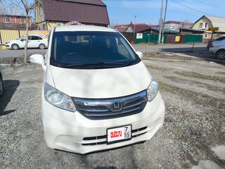 2012 Honda Freed I Рестайлинг, белый, 1180000 рублей, вид 1