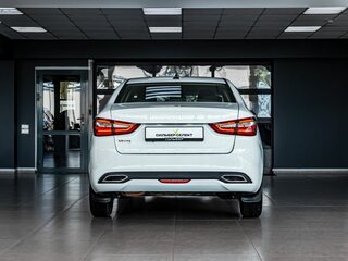2023 Lada (ВАЗ) Vesta I Рестайлинг (NG), белый, 990000 рублей, вид 4