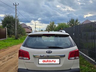 2010 Kia Sorento II, бежевый, 1250000 рублей, вид 2