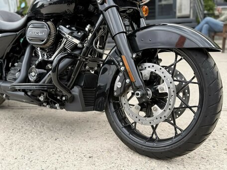 2022 Harley-Davidson Street Glide, чёрный, 2600000 рублей, вид 2