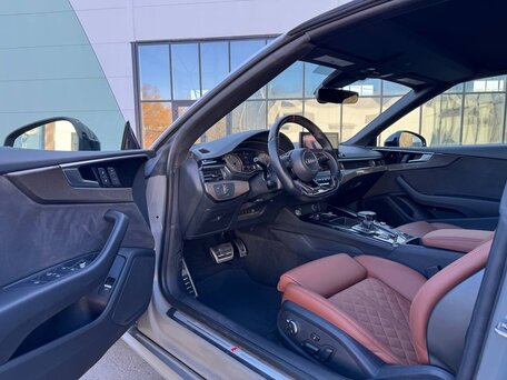 2022 Audi S5 II (F5) Рестайлинг, серый, 5400000 рублей, вид 5