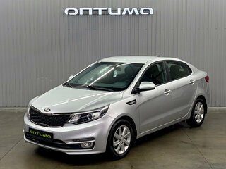 2017 Kia Rio III Рестайлинг, серебристый, 1347000 рублей, вид 1