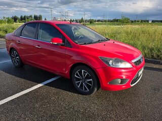 2010 Ford Focus II Рестайлинг, красный, 350000 рублей, вид 3