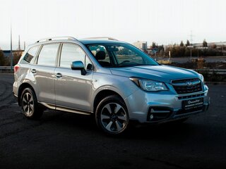 2017 Subaru Forester IV Рестайлинг 2, серебристый, 1960000 рублей, вид 3