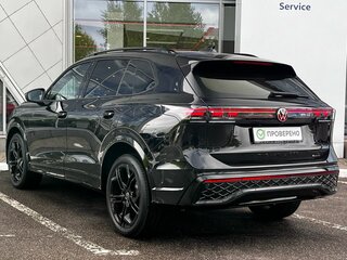 2026 Volkswagen Tiguan L Pro III (China Market), чёрный, 4990000 рублей, вид 4