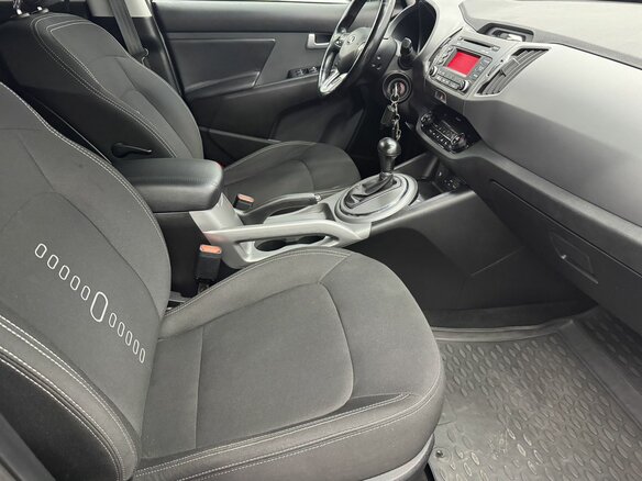 2015 Kia Sportage III Рестайлинг, чёрный, 1540000 рублей - вид 9