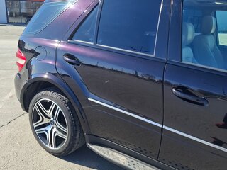 2007 Mercedes-Benz M-Класс 500 II (W164), чёрный, 1900000 рублей, вид 4