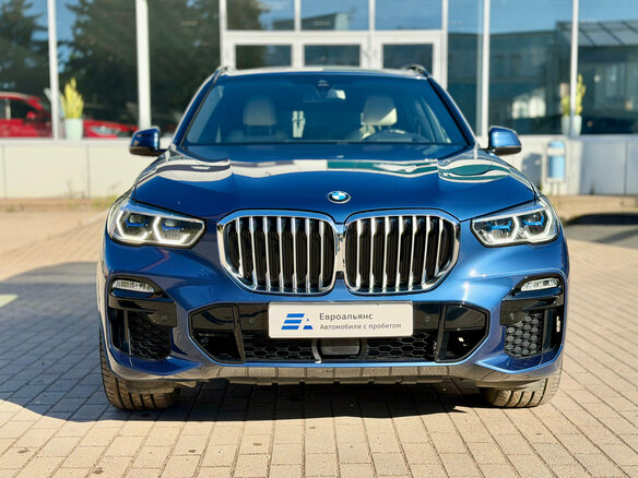 2020 BMW X5 30d IV (G05/G18), синий, 8249000 рублей - вид 1