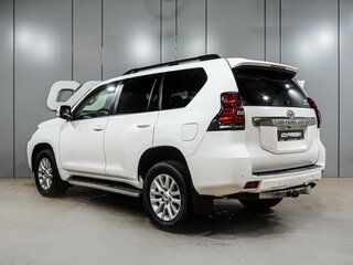 2015 Toyota Land Cruiser Prado 150 Series Рестайлинг 1, белый, 3049000 рублей, вид 2