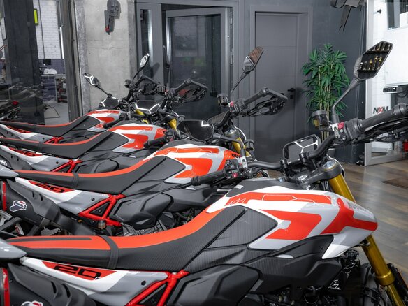 2026 Ducati Hypermotard, белый, 2650000 рублей - вид 16