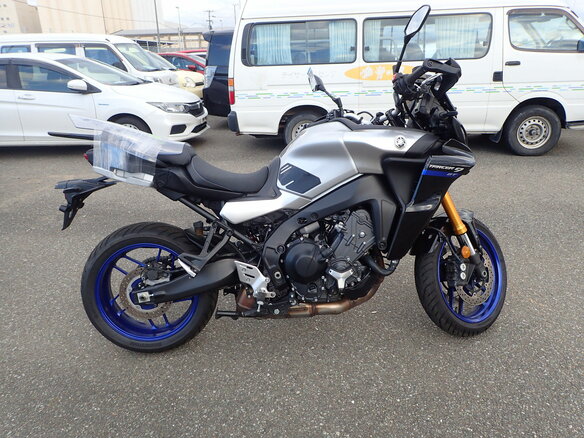 2021 Yamaha MT-09 Tracer (FJ-09), серый, 1219000 рублей - вид 19
