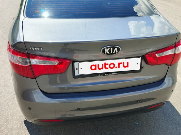 2013 Kia Rio III, серый, 670000 рублей - вид 4