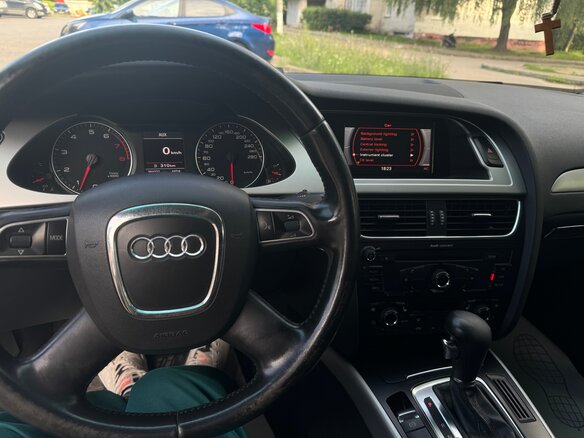 2011 Audi A4 IV (B8), чёрный - вид 10