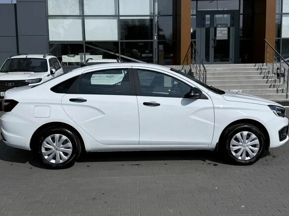 2026 Lada (ВАЗ) Vesta CNG I Рестайлинг (NG), белый, 1876000 рублей - вид 3