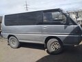 1993 Mitsubishi Delica III, серебристый, 675000 рублей - вид 4