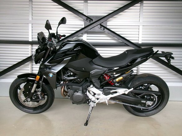 2025 BMW F 900 R, чёрный, 1277000 рублей
