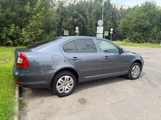 2011 Skoda Octavia II (A5) Рестайлинг, серый, 699000 рублей, вид 5