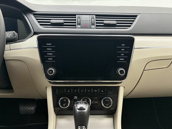 2020 Skoda Superb III Рестайлинг, серый, 2399000 рублей - вид 18