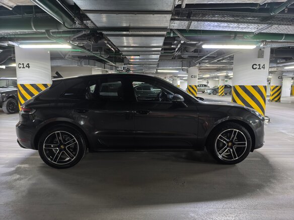 2020 Porsche Macan S I Рестайлинг, серый, 6000000 рублей - вид 9