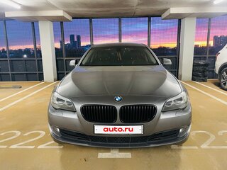 2012 BMW 5 серии 530d xDrive VI (F10/F11/F07), серый, 2200000 рублей, вид 2