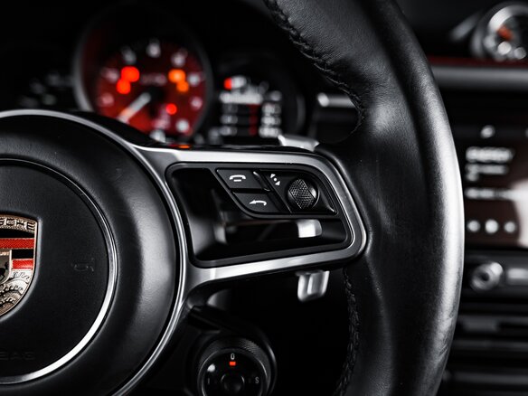 2020 Porsche Macan GTS I Рестайлинг, красный - вид 19