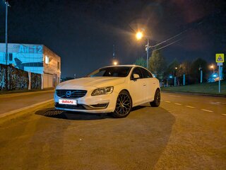 2014 Volvo S60 II Рестайлинг, белый, 1700000 рублей, вид 2