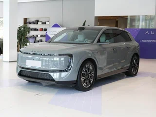 2026 Audi E7X, серый, 8500000 рублей, вид 2