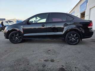 2011 Volkswagen Polo V, чёрный, 550000 рублей, вид 3